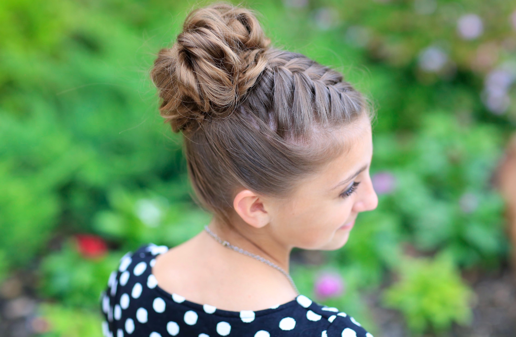 A Messy Bun Tutorial