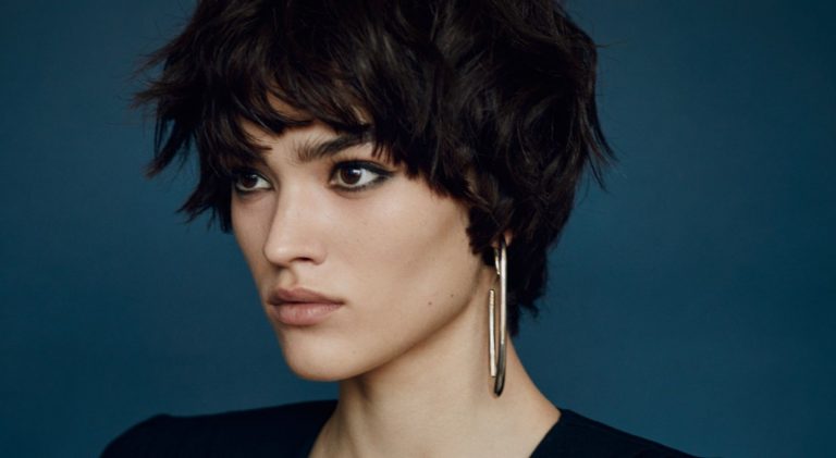 How to Style Short Curly Hair